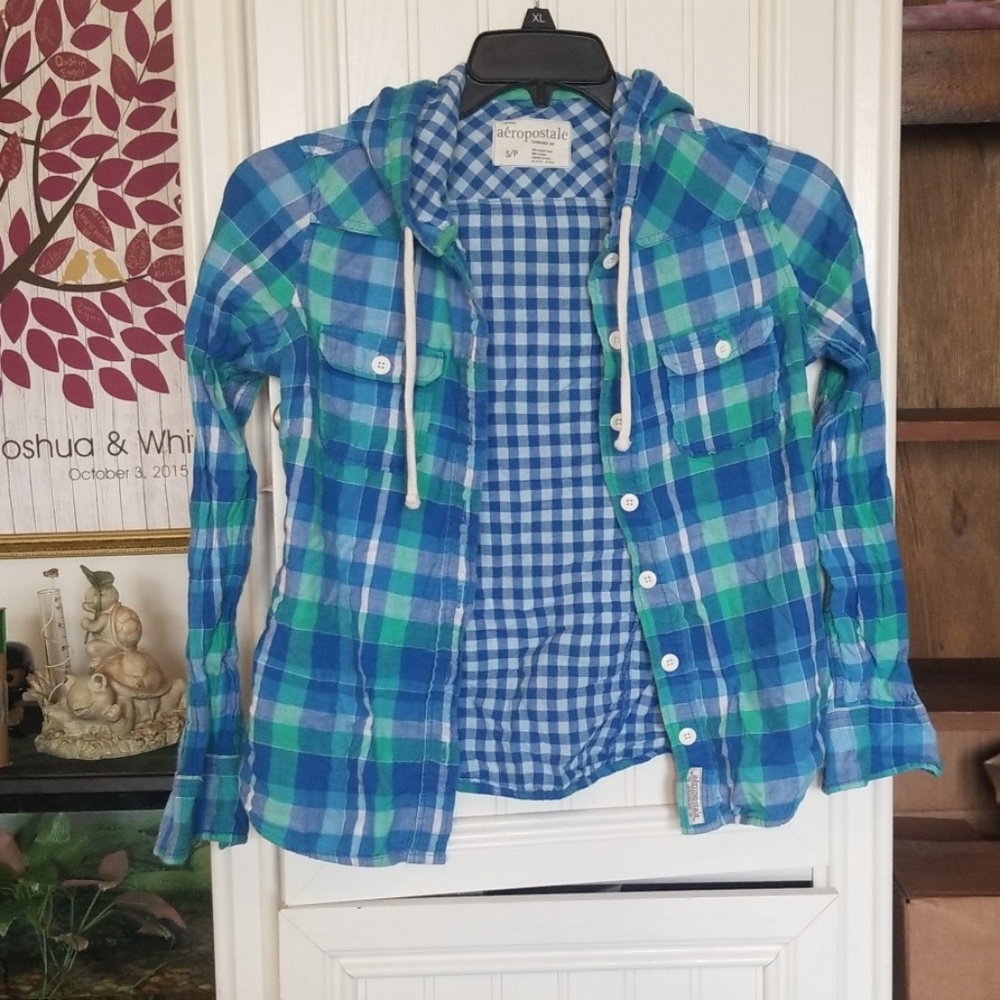 Aeropostale plaid button down shirt